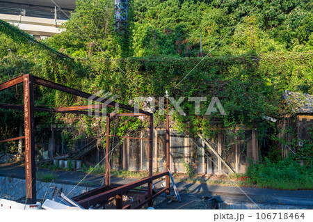 日本の香川県与島の古くてとても美しい建物 106718464