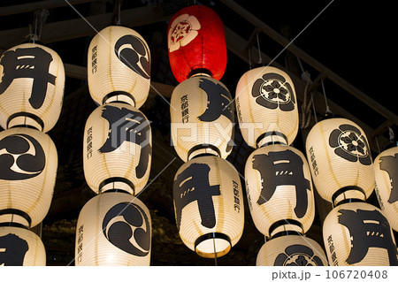 京都　祇園祭の宵山　月鉾（つきほこ） 106720408