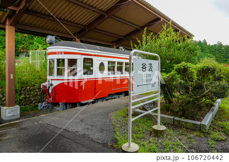 モ510形514号車 旧名鉄谷汲駅（岐阜県揖斐川町） 106720442