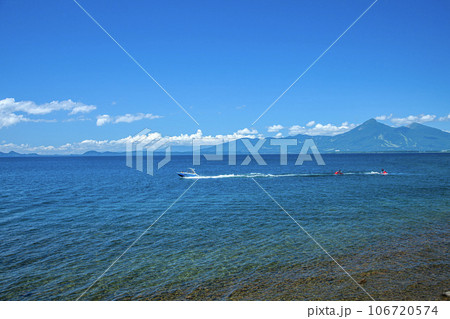 猪苗代湖と磐梯山 106720574