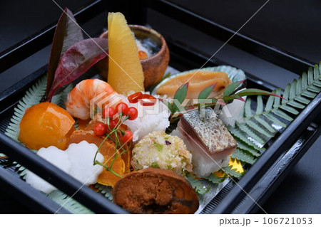 盛り付けが美しい懐石料理の八寸 盛り付けが美しい懐石料理の八寸 106721053