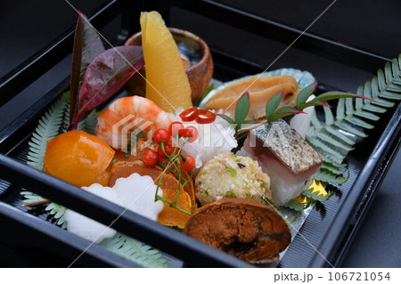 盛り付けが美しい懐石料理の八寸 盛り付けが美しい懐石料理の八寸 106721054