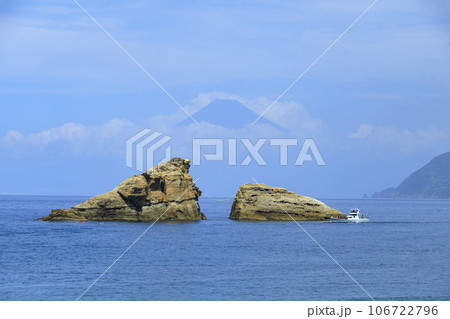 雲見海岸から見た海(夏) 雲見海岸から見た海(夏) 106722796