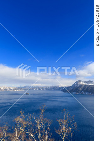 北海道_真冬の摩周湖の風景 106723919
