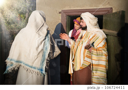 There is no place. The hostess of the hotel did not let Joseph and Mary spend the night 106724411