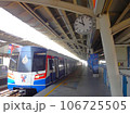 BTS Sky Train in Bangkok/バンコクのBTSスカイトレイン 106725505