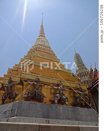 Thai temple Wat Pho pagoda/ワットポーの塔 106726286