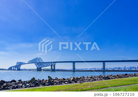 東京ゲートブリッジ は 東京港 の入口に掛かる 海上橋 【 東京 の 風景 】 106727210
