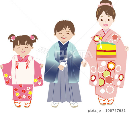 七五三の家族-02　和服の3人兄弟 106727681