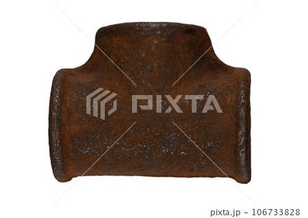 Old rusty plumb tube connector 106733828