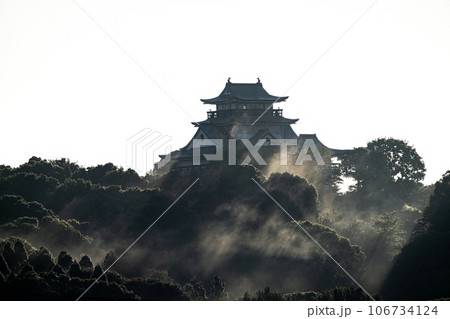 朝の小牧山城の景色 信長の城 麒麟の城の写真素材 [106734124] - PIXTA