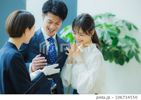 カップル ショッピング カップル ショッピング 106734550