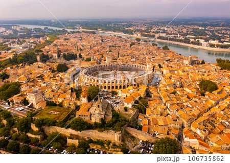 Aerial view of old town Arles, France 106735862