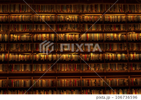 ノリタケの森　本棚 106736596