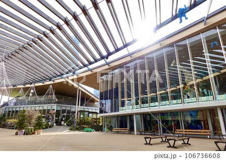 天王寺公園のてんしばi:na(てんしばイーナ)の風景　大阪市天王寺区 106736608