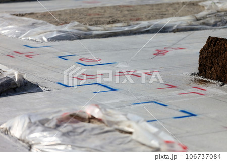 住宅の基礎工事　墨出し　イメージ 106737084