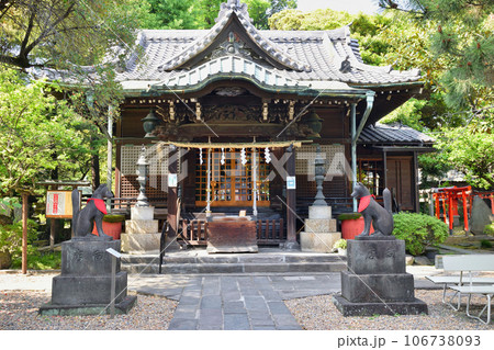 三囲神社とコンコンさん(東京都墨田区向島) 三囲神社とコンコンさん(東京都墨田区向島) 106738093