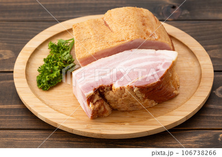 ベーコン 106738266