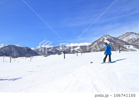栂池高原スキー場 鐘の鳴る丘ゲレンデ 栂池高原スキー場 鐘の鳴る丘ゲレンデ 106741188
