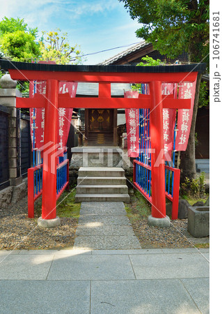 牛嶋神社境内の小梅稲荷神社(東京都墨田区向島) 牛嶋神社境内の小梅稲荷神社(東京都墨田区向島) 106741681
