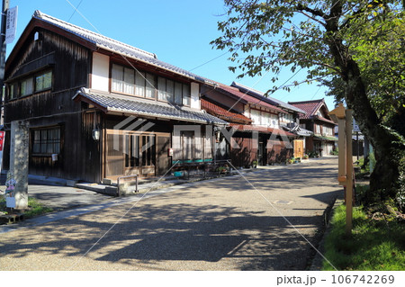 中山道 醒ヶ井宿〈 宿場の町並み 〉 【滋賀県米原市】 106742269