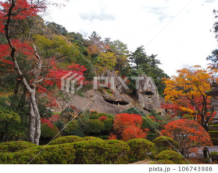 石川県小松市　那谷寺の紅葉 106743986
