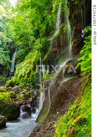 （群馬県）初秋の照葉峡・美しい小滝 106744716