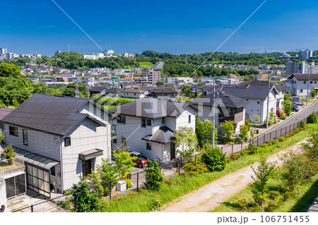 《東京都》一面に広がる住宅街・東京郊外エリア 106751455
