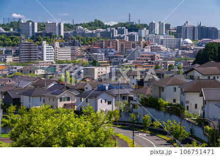 《東京都》一面に広がる住宅街・東京郊外エリア 106751471