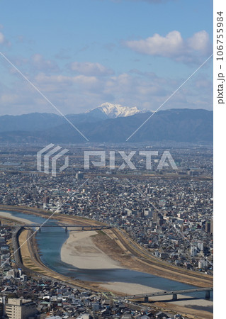 金華山から見た伊吹山と長良川 106755984