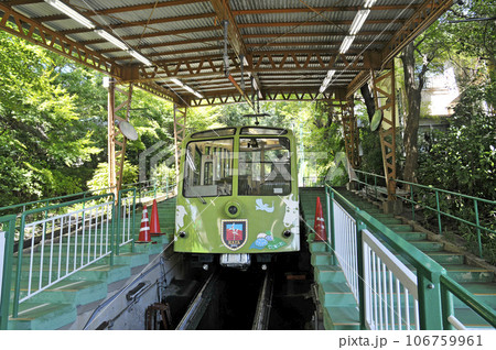 緑が映える摩耶ケーブル 106759961