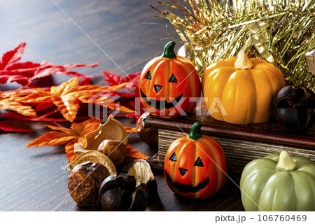 ハロウィンをイメージしたデコレーション 106760469
