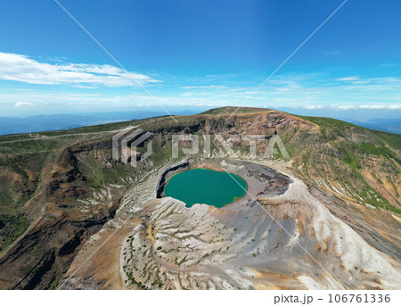 夏の蔵王山　空撮 106761336