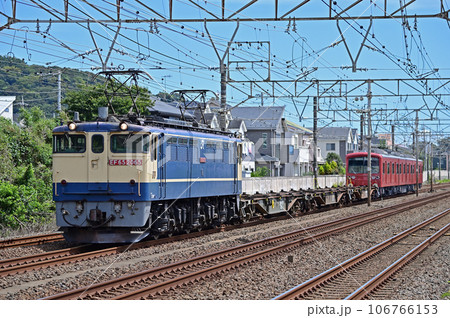 東海道本線　大磯－二宮　JR貨物　EF65-2065（新鶴見）＋伊豆箱根鉄道　5000系5501編成 106766153