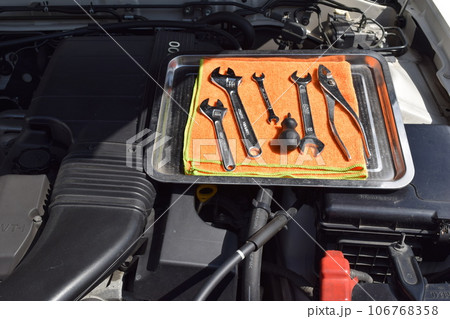 クルマの点検整備イメージ クルマの点検整備イメージ 106768358
