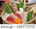 牛肉と海鮮の鍋物 106772555