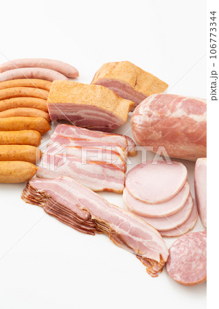 加工肉集合（ハム、ベーコン、ソーセージ） 106773344