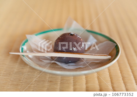 美味しそうな和菓子 106773352