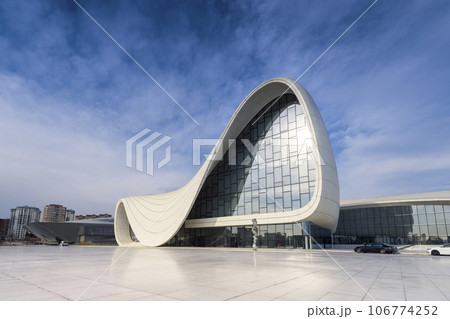 ヘイダル・アリエフ・センター / Heydar Aliyev Center, Baku 106774252