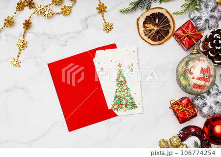クリスマスカードとオーナメント 106774254