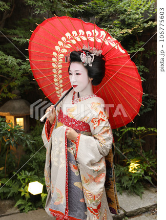 京都・舞妓イメージの写真素材 [106775603] - PIXTA