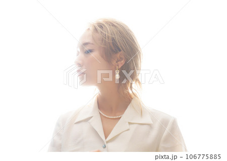 かっこいい働く女性のポートレート かっこいい働く女性のポートレート 106775885