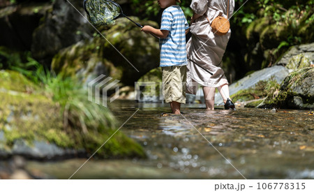 母と子の散策 母と子の散策 106778315