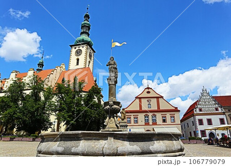 チェコ・ターボル、ジシカ広場とキリスト変容教会 106779079