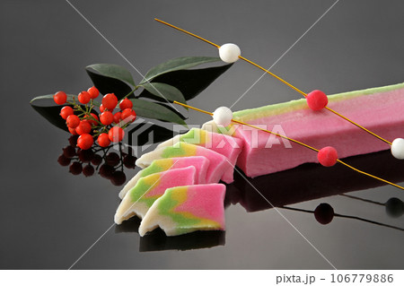 正月飾り、正月、飾り付け・正月料理に使う生麩・おせち料の生麩・おめでたい時に食べる生麩 正月飾り、正月、飾り付け・正月料理に使う生麩・おせち料の生麩・おめでたい時に食べる生麩 106779886