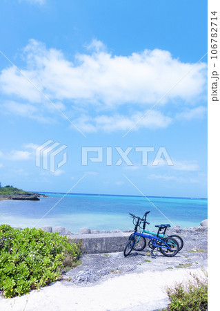宮古島の青い海 106782714