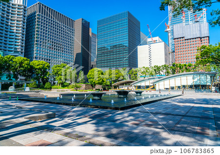 【東京都】丸の内のオフィス街にある和田倉噴水公園 106783865