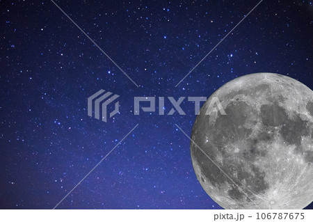 Hunter's moon. Super full moon with dark background. Madrid, Spain, Europe. Horizontal Photography. 28. October. 2023. Moon. Supermoon. Sulfur. Conjunction. Venus. Saturn. Jupiter. Hunter's moon. Super full moon with dark background. Madrid, Spain, Europe. Horizontal Photography. 28. October. 2023. Moon. Supermoon. Sulfur. Conjunction. Venus. Saturn. Jupiter. 106787675