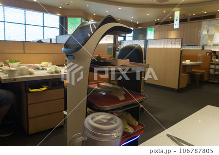 配膳ロボット　飲食店 106787805