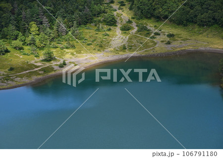 仲秋の日光白根山と五色沼 106791180